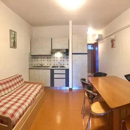 Solarium Pool Apartment